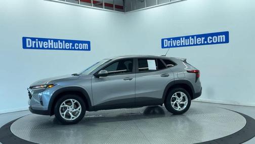 Sterling Gray Metallic 2024 Chevrolet Trax LS