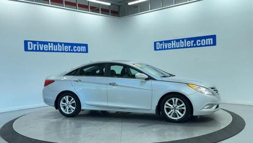 Radiant Silver Metallic 2013 Hyundai SONATA Limited