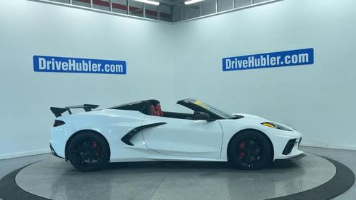 Arctic White 2024 Chevrolet Corvette Stingray w/2LT