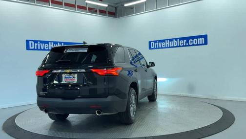 Mosaic Black Metallic 2023 Chevrolet Traverse LS