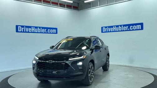 Mosaic Black Metallic 2025 Chevrolet Trax 2RS