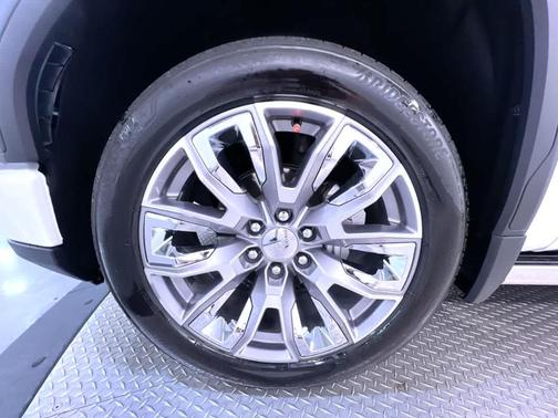 Summit White 2024 GMC Sierra 1500 Denali