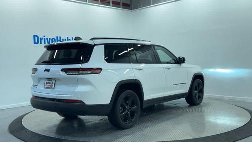 2023 Jeep Grand Cherokee L Laredo
