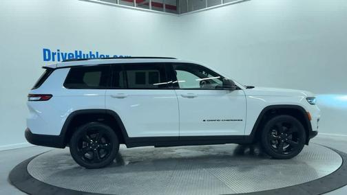 2023 Jeep Grand Cherokee L Laredo