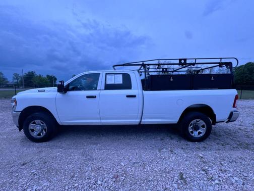 Platinum White Pearl 2023 RAM 2500 Tradesman