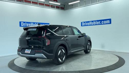 2026 Kia EV9 Light Long Range