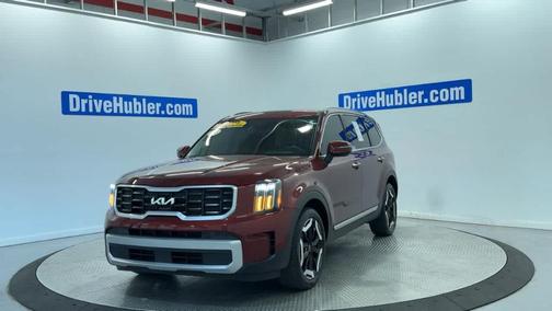 Maroon 2024 Kia Telluride S