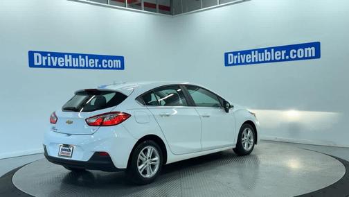 Summit White 2017 Chevrolet Cruze LT