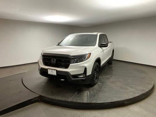 Platinum White Pearl 2025 Honda Ridgeline