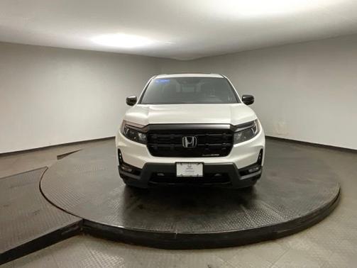 Platinum White Pearl 2025 Honda Ridgeline