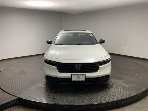 2023 Honda Accord Hybrid 