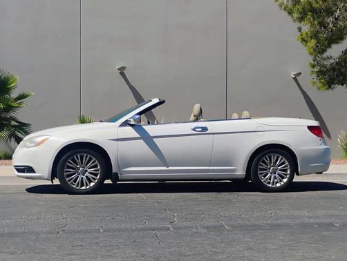2011 Chrysler 200 Limited