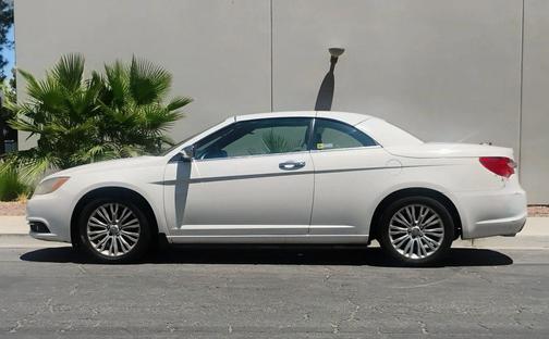 2011 Chrysler 200 Limited