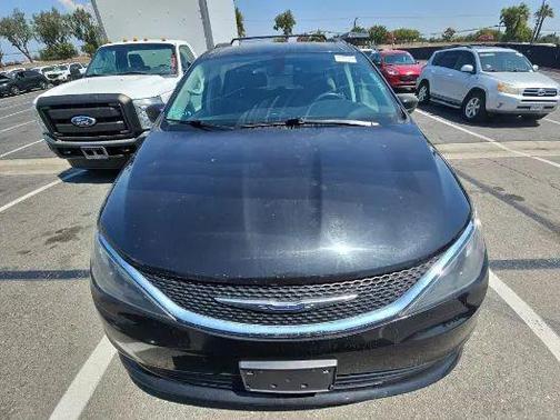 2020 Chrysler Voyager LXI