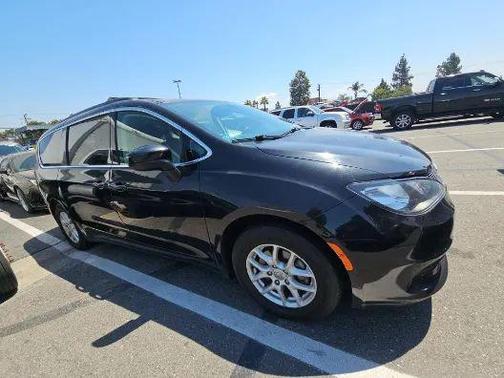 2020 Chrysler Voyager LXI