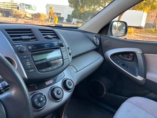 Classic Silver Metallic 2007 Toyota RAV4 Sport