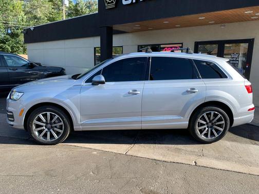 2017 Audi Q7 3.0T Premium