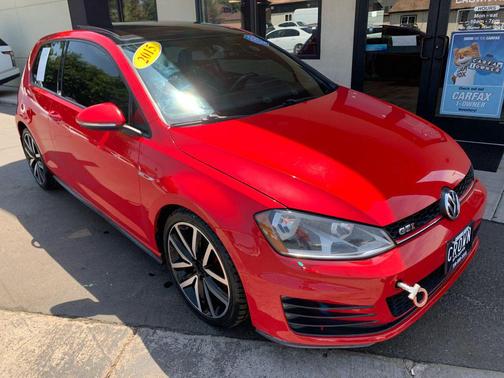 2015 Volkswagen Golf GTI 2.0T SE 2-Door