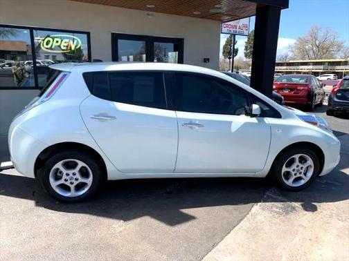 2011 Nissan Leaf SL