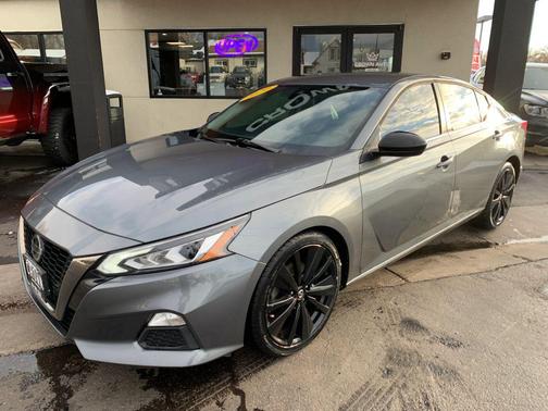 2020 Nissan Altima SR FWD