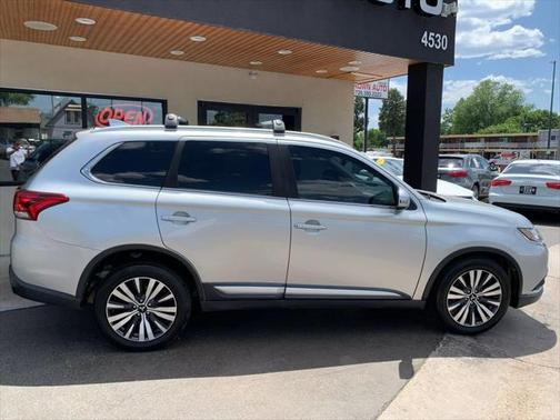 2020 Mitsubishi Outlander SP
