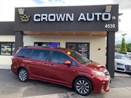 2019 Toyota Sienna XLE Premium