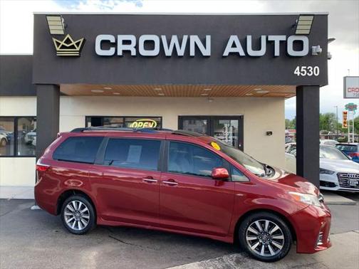 2019 Toyota Sienna XLE Premium