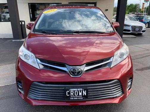 2019 Toyota Sienna XLE Premium