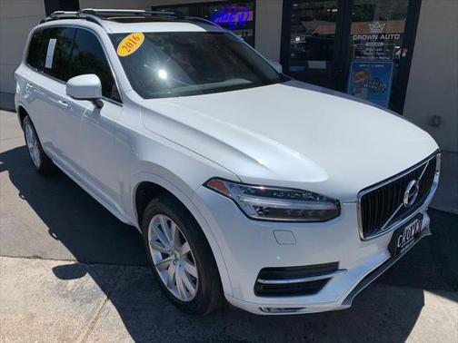 2016 Volvo XC90 T6 Momentum
