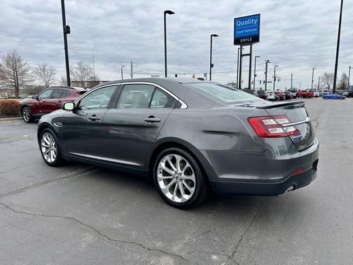 2018 Ford Taurus Limited
