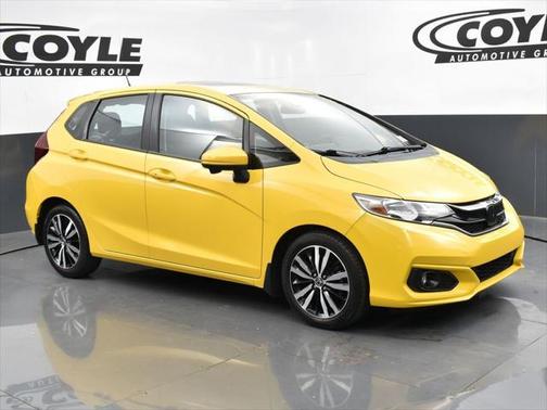 Helios Yellow Pearl 2018 Honda Fit EX