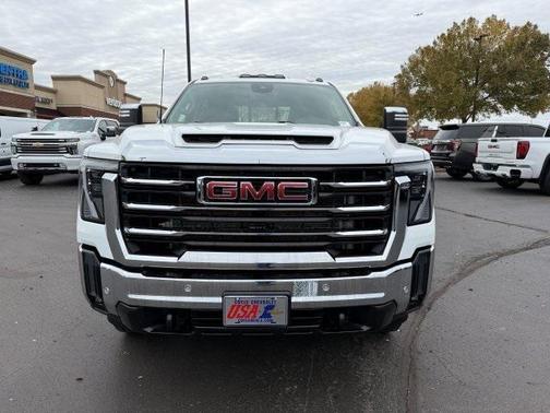 2024 GMC Sierra 3500 SLT