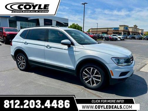 White Silver 2018 Volkswagen Tiguan 2.0T SE 4MOTION
