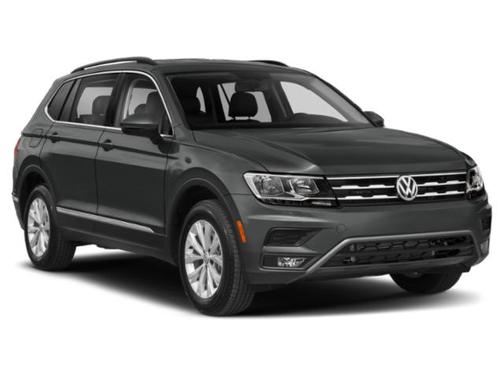 White Silver 2018 Volkswagen Tiguan 2.0T SE 4MOTION