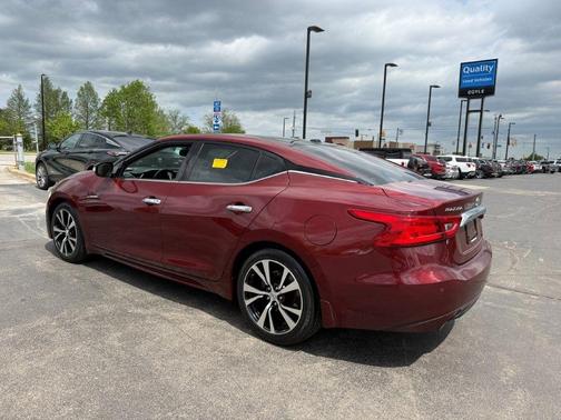Coulis Red 2017 Nissan Maxima 3.5 SL