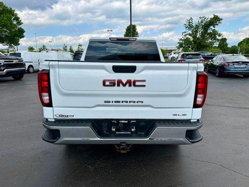 Summit White 2021 GMC Sierra 1500 SLE