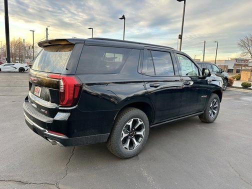 2026 GMC Yukon 4WD AT4