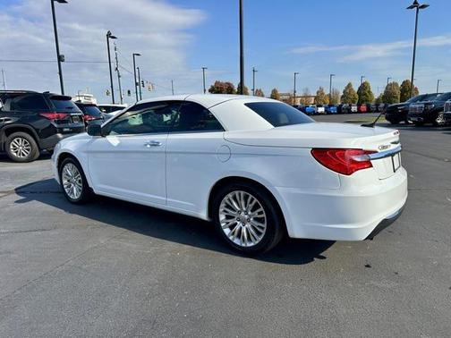 2013 Chrysler 200 Limited