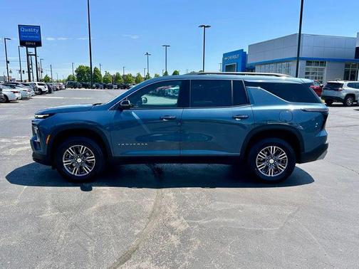 Lakeshore Blue Metallic 2025 Chevrolet Traverse LT