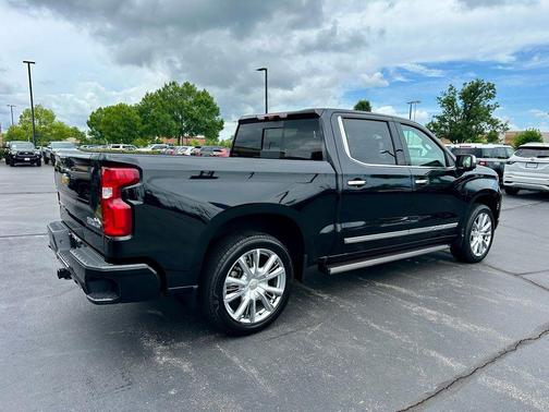 Black 2025 Chevrolet Silverado 1500 High Country