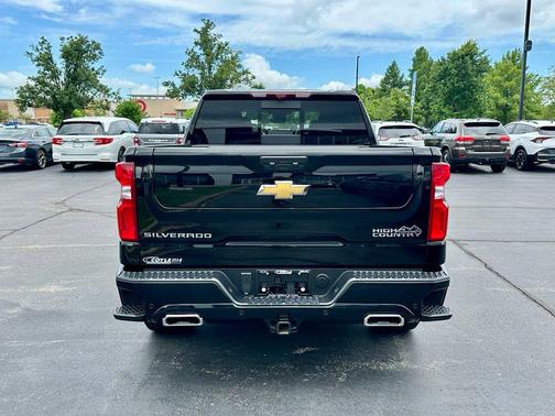Black 2025 Chevrolet Silverado 1500 High Country