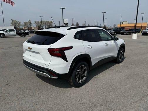 Summit White 2026 Chevrolet Trax LT