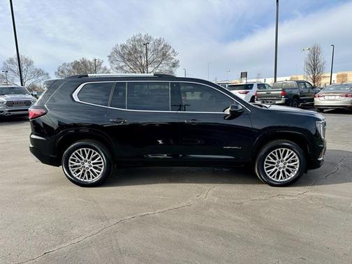 2025 GMC Acadia Denali