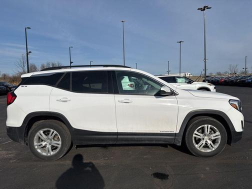 2020 GMC Terrain SLE