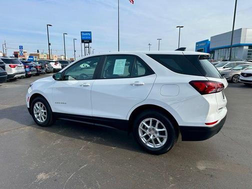 2022 Chevrolet Equinox LS