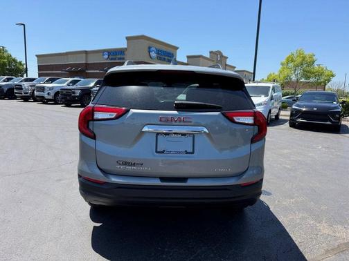 Sterling Metallic 2023 GMC Terrain SLE