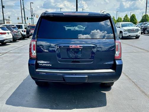 2017 GMC Yukon SLT
