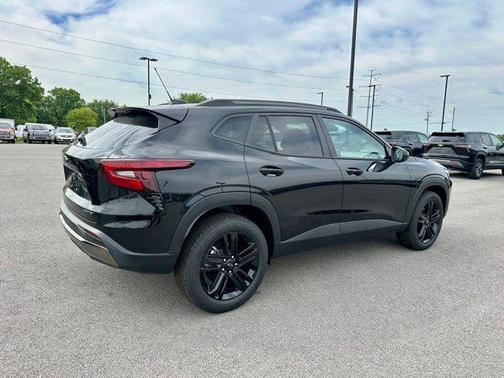Marina Blue Metallic 2026 Chevrolet Trax FWD ACTIV