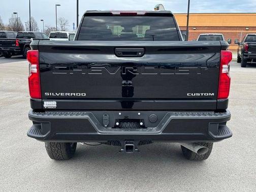 2026 Chevrolet Silverado 2500 Custom