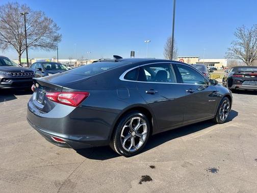 2021 Chevrolet Malibu FWD LT